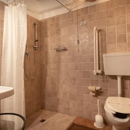 בית חווה Sasso Rosso *