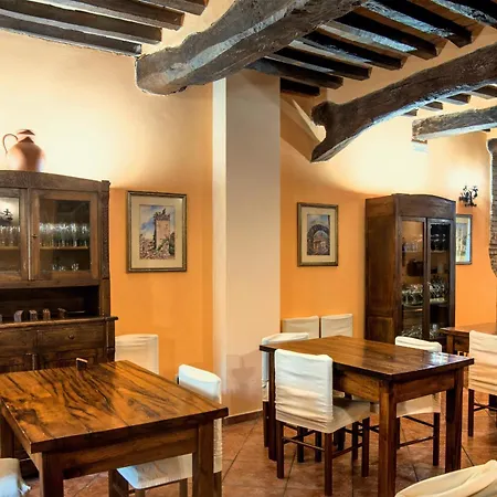 בית חווה Sasso Rosso *