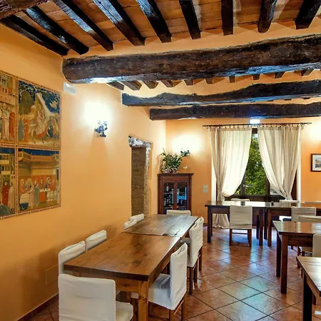 בית חווה Sasso Rosso